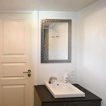 2 Bedroom Stunning In Casa vacanze *